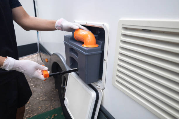 Best Portable bathroom rental  in Newaygo, MI
